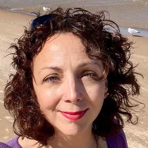 Meet your Posher, Regina